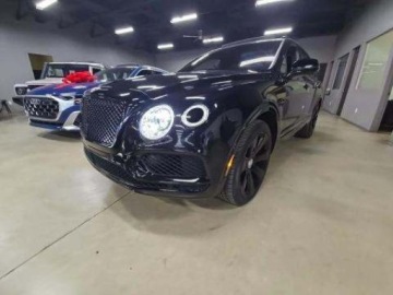 Bentley Bentayga 2020 Bentley Bentayga V8 Design Series 2020 4.0 Benzyna 542KM, zdjęcie 1