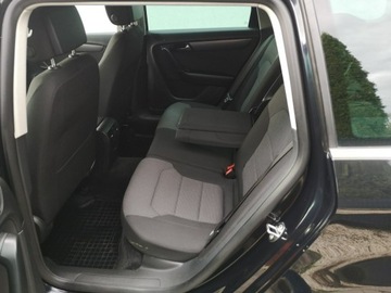 Volkswagen Passat B7 Variant 2.0 TDI CR DPF BlueMotion 140KM 2011 Volkswagen Passat 2.0 TDI 140KM Klimatronic, zdjęcie 20