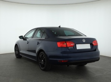 Volkswagen Jetta VI Sedan 1.6 TDI CR DPF 105KM 2012 VW Jetta 1.6 TDI, Salon Polska, Klima, zdjęcie 3