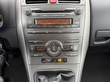 Toyota Auris I Hatchback 1.6 i 16V VVT-i 124KM 2008 Toyota Auris 1.6 VVT-i Premium I (2006-2012) Toyot, zdjęcie 13