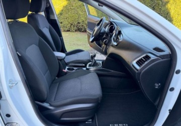 Kia Ceed II Kombi Facelifting 1.4 DOHC 100KM 2018 Kia Ceed 1.4 100KM Android Klima Kamera Led Bezwypadkowy Dla wymagajacy, zdjęcie 24