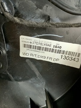 Обшивка передней двери R Dodge Durango 2011+ 1TD781X9AE