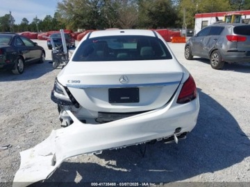 Mercedes Klasa C W206 2021 Mercedes-Benz Klasa C 2021r., C 300, od ubezpieczalni 2.0 Benzyna 255KM, zdjęcie 5