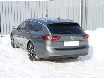Opel Insignia II Sports Tourer 2.0 CDTI 170KM 2018 Opel Insignia 2.0 CDTI, Serwis ASO, 167 KM, zdjęcie 3