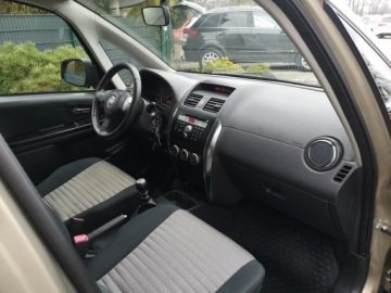 Fiat Sedici 1.9 Multijet 120KM 2008 Fiat Sedici 1.9 Multijet 120KM Klimatronik Naped 4, zdjęcie 16