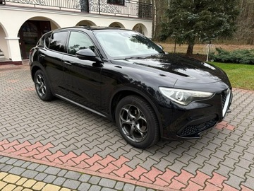 Alfa Romeo Stelvio SUV 2.0 Turbo 200KM 2018 Alfa Romeo Stelvio 2.0 200 KM Automat 4x4 Europa