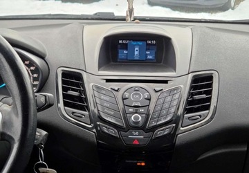 Ford Fiesta VII Hatchback 3d Facelifting 1.0 EcoBoost 100KM 2017 Ford Fiesta 1,0 Ben 101 km Benzyna 101KM, zdjęcie 6