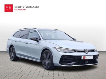 Volkswagen Passat B9 2024 Volkswagen Passat SalonPL 265KM 4x4 DSG R-line DCC Pakiety PANORAMA Kam.36, zdjęcie 2