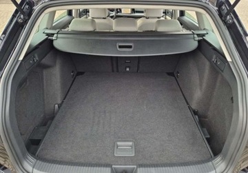 Volkswagen Golf VIII Variant 2.0 TDI 115KM 2021 Volkswagen Golf SalonPL 2.0TDI 115KM Style LED Plus Alu17 Masaz Pakiety AC, zdjęcie 31