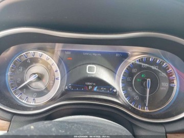 Chrysler 300C II 2015 Chrysler 300C Platinum 2015 5.7l 5.7 Benzyna 363KM, zdjęcie 10