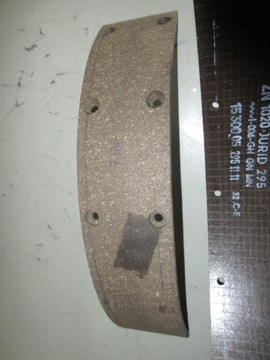 OKŁADZINY SZCZĘK HAMULCOWYCH MERCEDES BENZ UNIMOG 4164212110