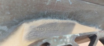 HYUNDAI SANTA FE 2 II 2006-2010 ROK MŘÍŽKA MASKA ORIGINÁLNÍ E86561-2B010