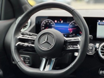 Mercedes GLA II Off-roader Facelifting 1.3 200 163KM 2025 MERCEDES-BENZ GLA 200 AMG Line Suv 1.3 (163KM) 2025, zdjęcie 10