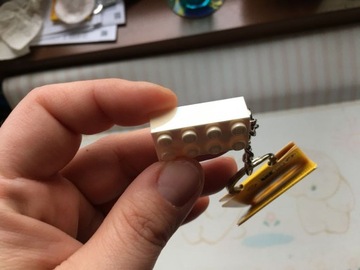 LEGO 854084 Брелок с белым металлическим кирпичиком