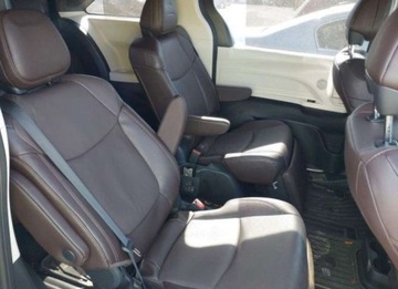 Toyota Sienna III 2023 Toyota Sienna 2023, 2.5L, PLATINUM, po gradobiciu 2.5 Benzyna 189KM, zdjęcie 10