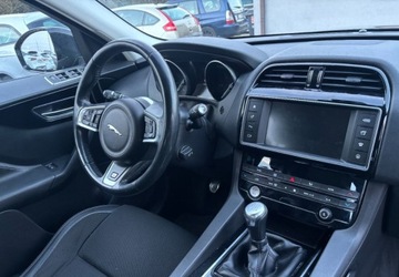 Jaguar F-Pace SUV 2.0 i4D 180KM 2016 Jaguar F-Pace Samochod z gwarancja 2.0 Diesel 180KM, zdjęcie 11