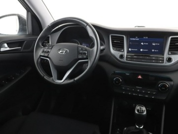 Hyundai Tucson III SUV 1.6 GDI 132KM 2016 Hyundai Tucson klima auto navi grzane fotele, zdjęcie 17
