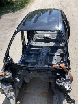 DACH SŁUPKI ĆWIARTKA YARIS IV 20-