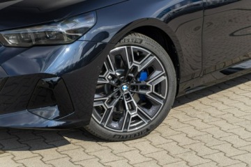 BMW Seria 5 G90-91 Touring 2.0 520d 197KM 2026 BMW 520 xDrive Limuzyna - Dostępny od ręki!, zdjęcie 3