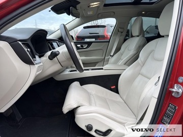 Volvo S60 III Sedan Facelifting 2.0 B5 250KM 2023 Volvo S60 S60 B5 B AWD Ultimate Dark aut, Masaże,, zdjęcie 9