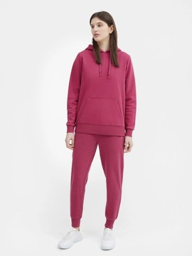 ЖЕНСКИЕ ДЖОГГЕРЫ 4F ИЗ ХЛОПКА