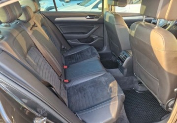 Volkswagen Passat B8 Limousine 1.8 TSI BlueMotion Technology 180KM 2017 Volkswagen Passat 1,8 TSI 180 KM Automat DSG Salon PL ASO Highline, zdjęcie 35