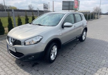 Nissan Qashqai I Crossover 2.0 140KM 2011 Nissan Qashqai 2.0 benz ,AUTOMAT,navi ,kamera ,niski pot przebieg 2.0 140KM