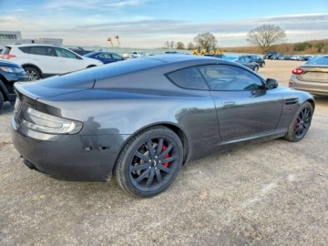 Aston Martin DB9 Coupe 5.9 i V12 48V 450KM 2005 Aston Martin DB9 5.9 V12 5.9 Benzyna 450KM, zdjęcie 3