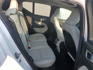 Volvo XC40 2023 Volvo XC 40 2023 VOLVO XC40 PLUS 2.0 Benzyna 194KM, zdjęcie 11