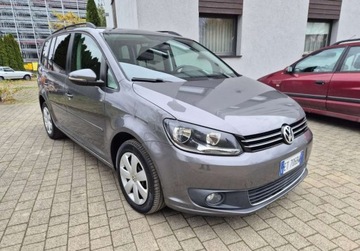 Volkswagen Touran II 1.6 TDI 105KM 2012 Volkswagen Touran 1.6 TDI 7 FOTELI Zero Rdzy Bardzo zadbany 1.6 Diesel, zdjęcie 3