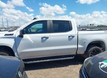 Chevrolet Silverado II 2023 Chevrolet Silverado 2023, 5.3L, 4x4, 1500 TRAIL BOSS, od ubezpieczalni 5.3, zdjęcie 8