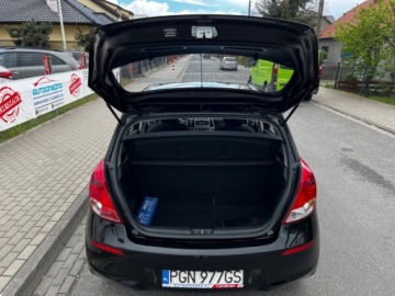 Hyundai i20 I Hatchback 5d Facelifting 1.2 DOHC 85KM 2014 Hyundai i20 KLIMATYZACJA CENTRALNY ZAMEK EL.SZYBY KOMPUTER SERWISOWANY GWA, zdjęcie 13