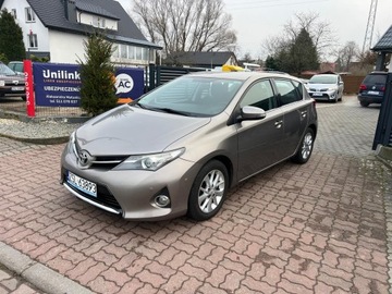 Toyota Auris I Hatchback 3d Facelifting 1.6 Valvematic 132KM 2013 Toyota Auris Sprowadzona Ubezpieczona Zarejestrowana, zdjęcie 4