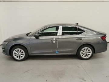 Skoda Octavia IV Liftback 1.5 TSI EVO 150KM 2026 SKODA Octavia Edition 130 Selection 1.5 TSI Sedan 150KM 2026, zdjęcie 3
