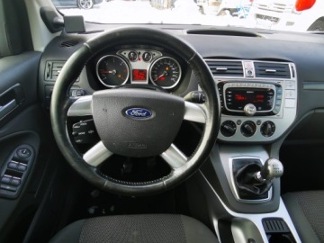 Ford Kuga II SUV 2.0 Duratorq TDCi 140KM 2012 FORD KUGA I 2.0 Duratorq TDCi 140KM, Manual,2 x Klucz, Hak, zdjęcie 7