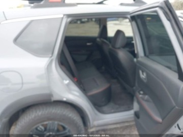 Nissan 2025 Nissan Rogue Rock Creek 2025 1.5l 1.5 Benzyna 201KM, zdjęcie 14