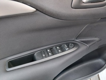 Citroen C4 II 2018 Citroen C4 Navi Klimatronik Martwe pola 2x PDC Alu 1.6 Diesel 100KM, zdjęcie 8