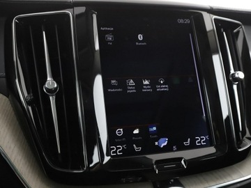 Volvo XC60 II Crossover T8 Twin Engine 390KM 2020 Volvo XC 60 PHEV skóra el. fotele full LED navi, zdjęcie 24