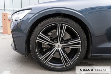 Volvo S60 III Sedan Facelifting 2.0 B5 250KM 2023 Volvo S60 VOLVO S60 B5 Ultimate Dark Mild Hybrid B, zdjęcie 18