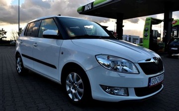 Skoda Fabia II Hatchback Facelifting 1.2 TSI 105KM 2010 Skoda Fabia Automat, Klimatyzacja, Nawigacja, Grzane Fotele 1.2 Benzyna, zdjęcie 1