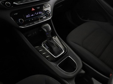 Hyundai IONIQ Hatchback 1.6 GDi 141KM 2019 Hyundai IONIQ hybryda kamera ACC klima-auto, zdjęcie 26