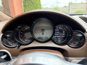 Porsche Cayenne II SUV Facelifting 4.2 D 385KM 2014 Porsche Cayenne 4.2 diesel 385 KM faktura VAT automat 4x4 zadbany za, zdjęcie 10