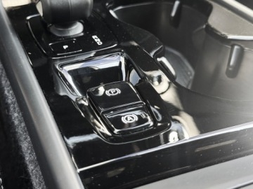Volvo XC40 Crossover Facelifting 2.0 B3 163KM 2025 Volvo XC 40 B3 B Plus Dark | Driver Assist | Salon, zdjęcie 21