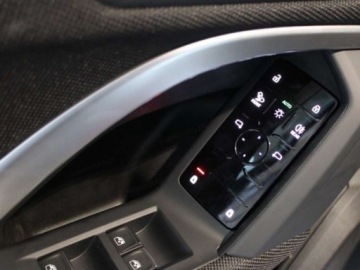 Audi 2025 AUDI Q5 TDI quattro S line Sportback Suv 2.0 (204KM) 2025, zdjęcie 9