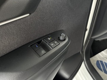 Toyota Yaris IV Hatchback 1.0 VVT-i 72KM 2022 Toyota Yaris 1.0 Comfort IV (2020-), zdjęcie 19