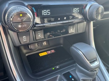 Toyota RAV4 V SUV Plug-In Facelifting 2.5 Hybrid Dynamic Force 306KM 2025 Od ręki - GR Sport 2.5 Plug-In Hybrid 306KM | Podgrzewane fotele!, zdjęcie 8