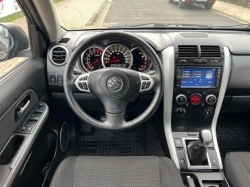 Suzuki Grand Vitara II 2012 Suzuki Grand Vitara 4X4 XENONY NAWIGACJA KLIMATYZACJA GRZANE FOTELE TEMPOM, zdjęcie 8