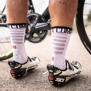 Велосипедные носки COMPRESSPORT ULTRALIGHT V3 35-38