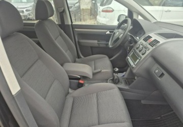 Volkswagen Touran I 2008 Volkswagen Touran 1,6Mpi Klimatronik Maly przebieg 1.6 Benzyna 105KM, zdjęcie 14