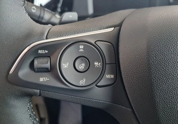 Opel 2024 Opel Grandland X GS automat AT8 130KM, 230 Nm maly przebieg, bogate wyposa, zdjęcie 8